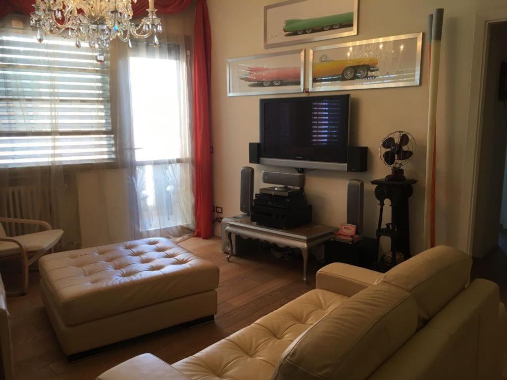 Appartamento Fronte Mare Rimini Bagian luar foto