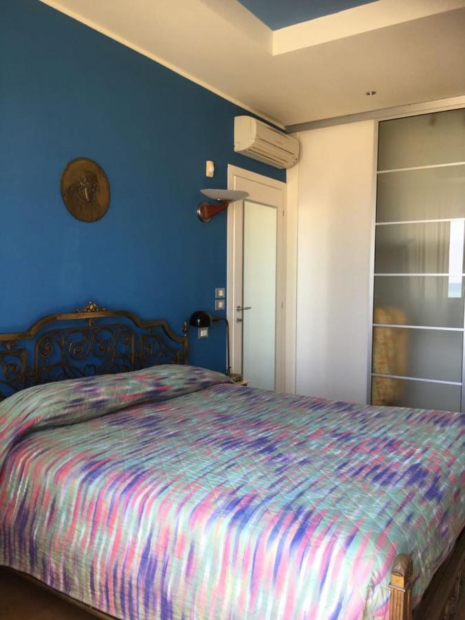Appartamento Fronte Mare Rimini Bagian luar foto