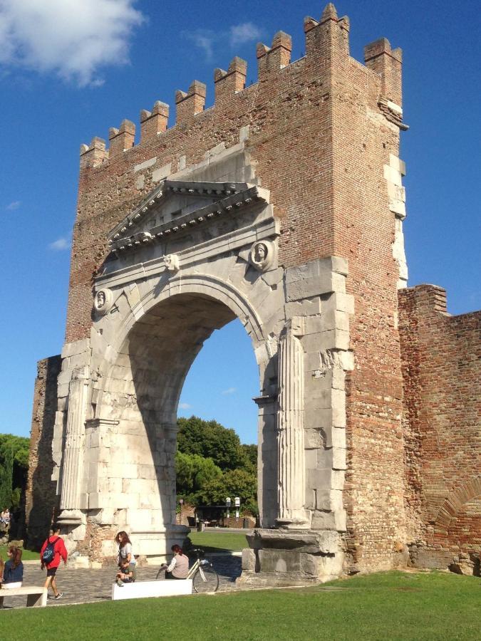 Appartamento Fronte Mare Rimini Bagian luar foto
