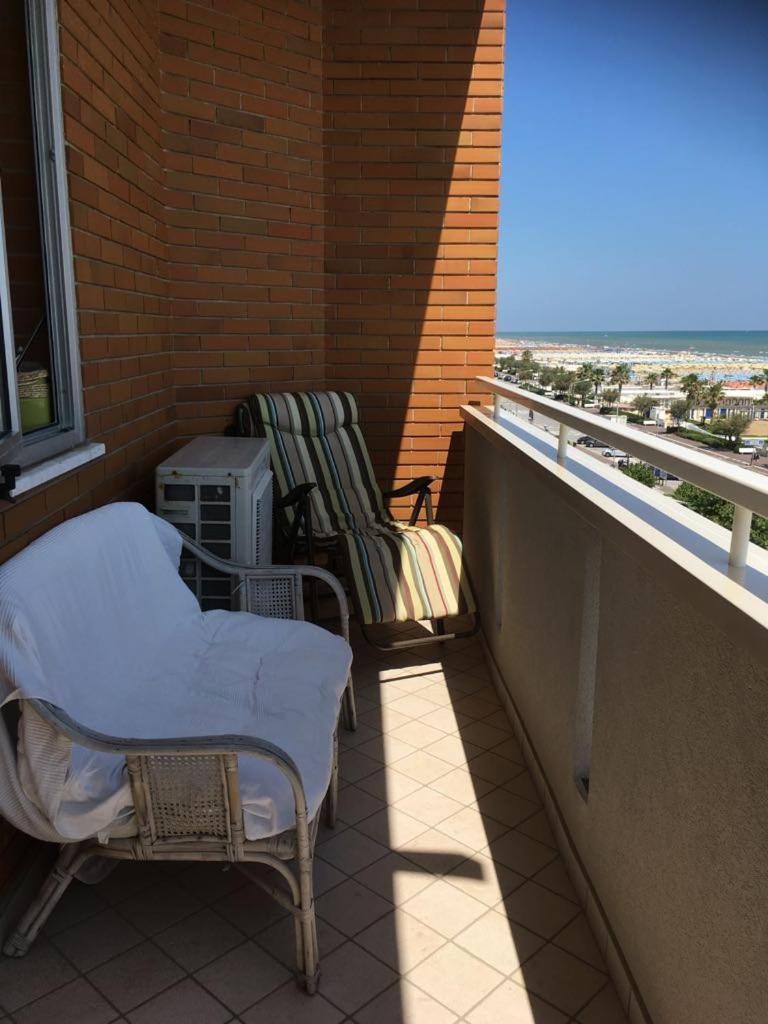 Appartamento Fronte Mare Rimini Bagian luar foto